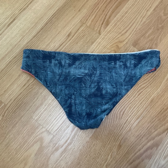 Reversible Bathing Suit - Picture 10 of 12